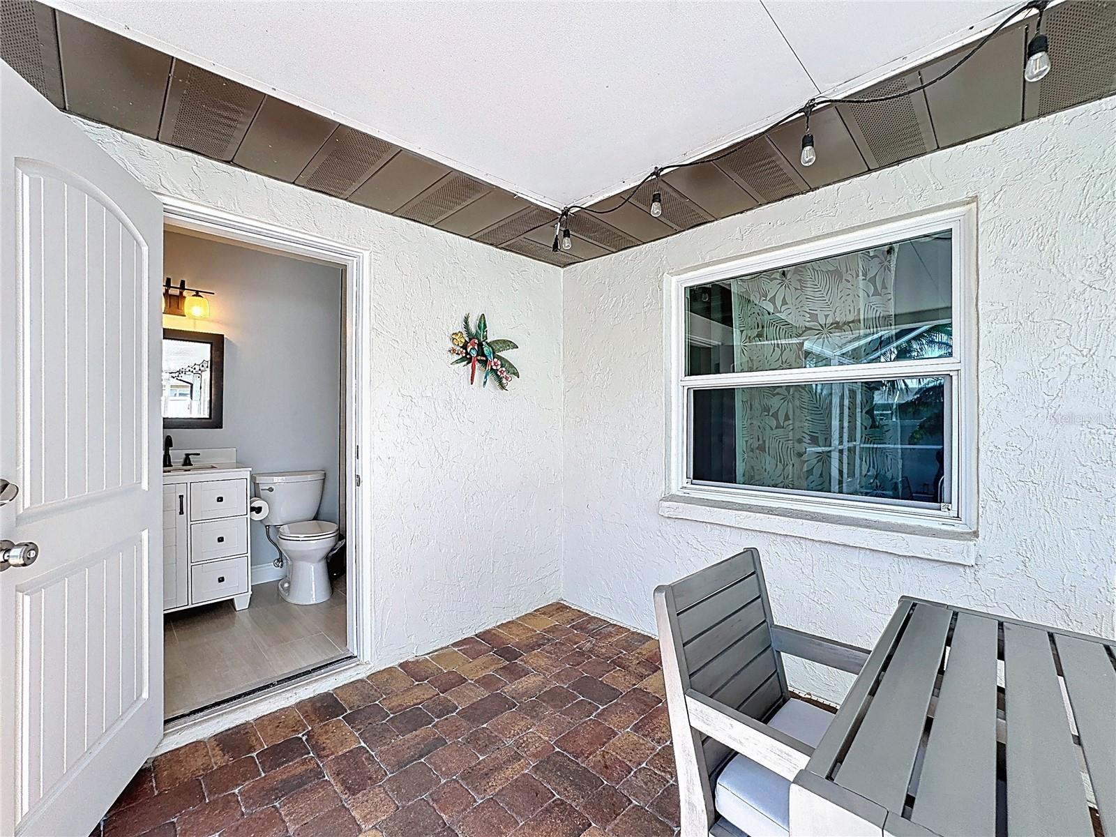 GOLDEN BEACH - Residential