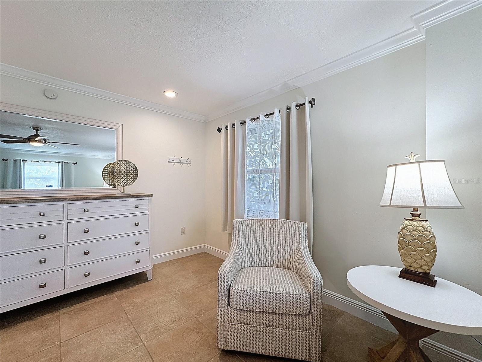 GOLDEN BEACH - Residential