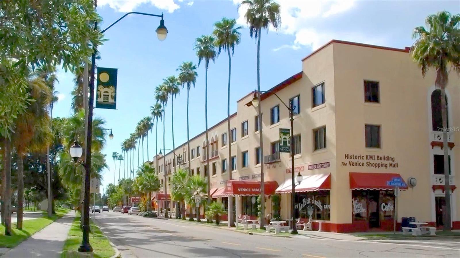 GOLDEN BEACH - Residential