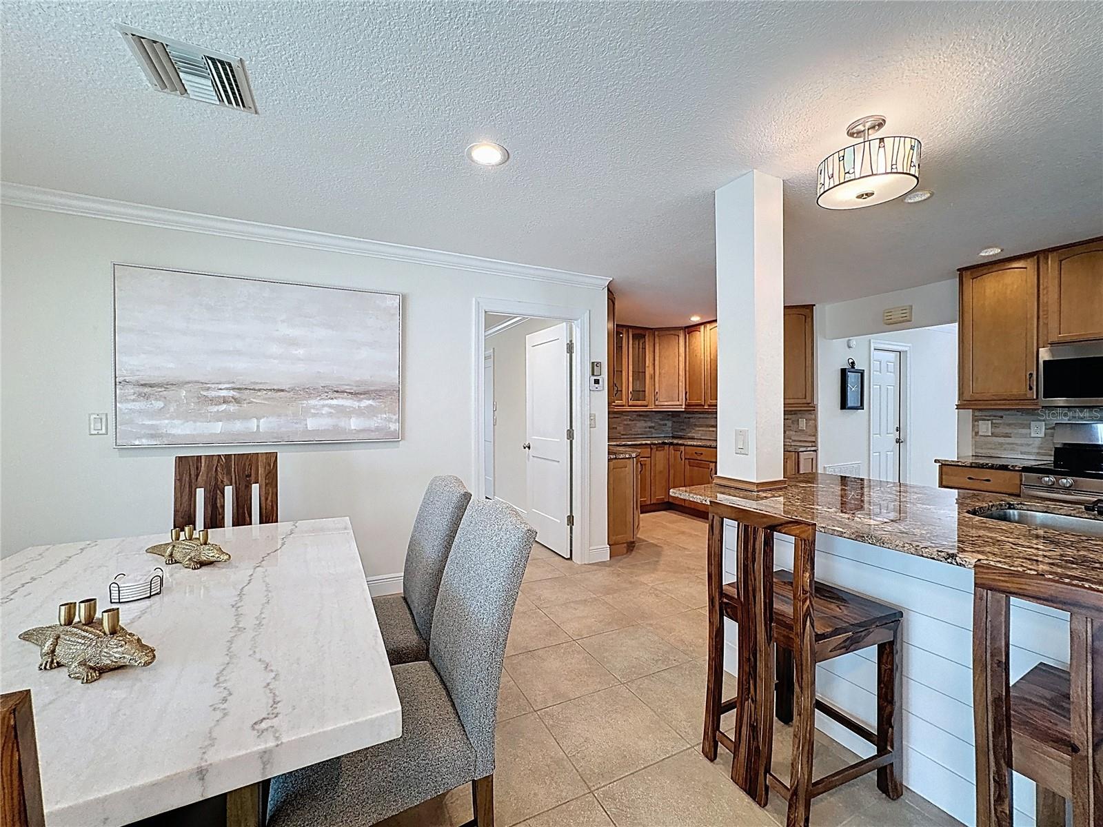 GOLDEN BEACH - Residential