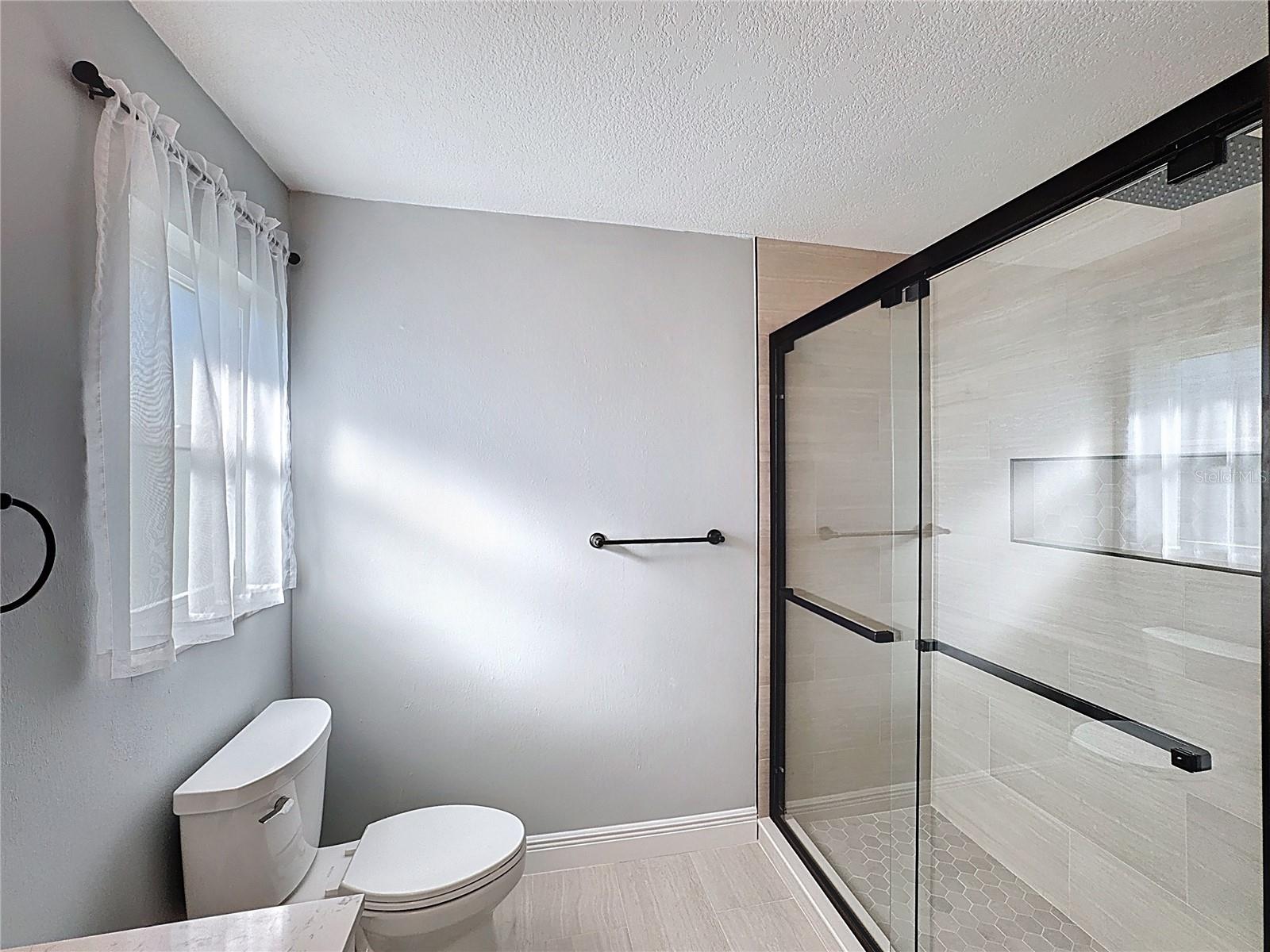 GOLDEN BEACH - Residential