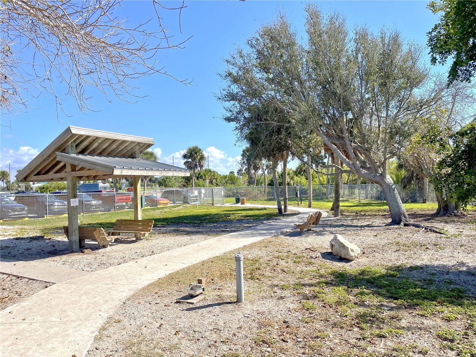 GOLDEN BEACH - Residential