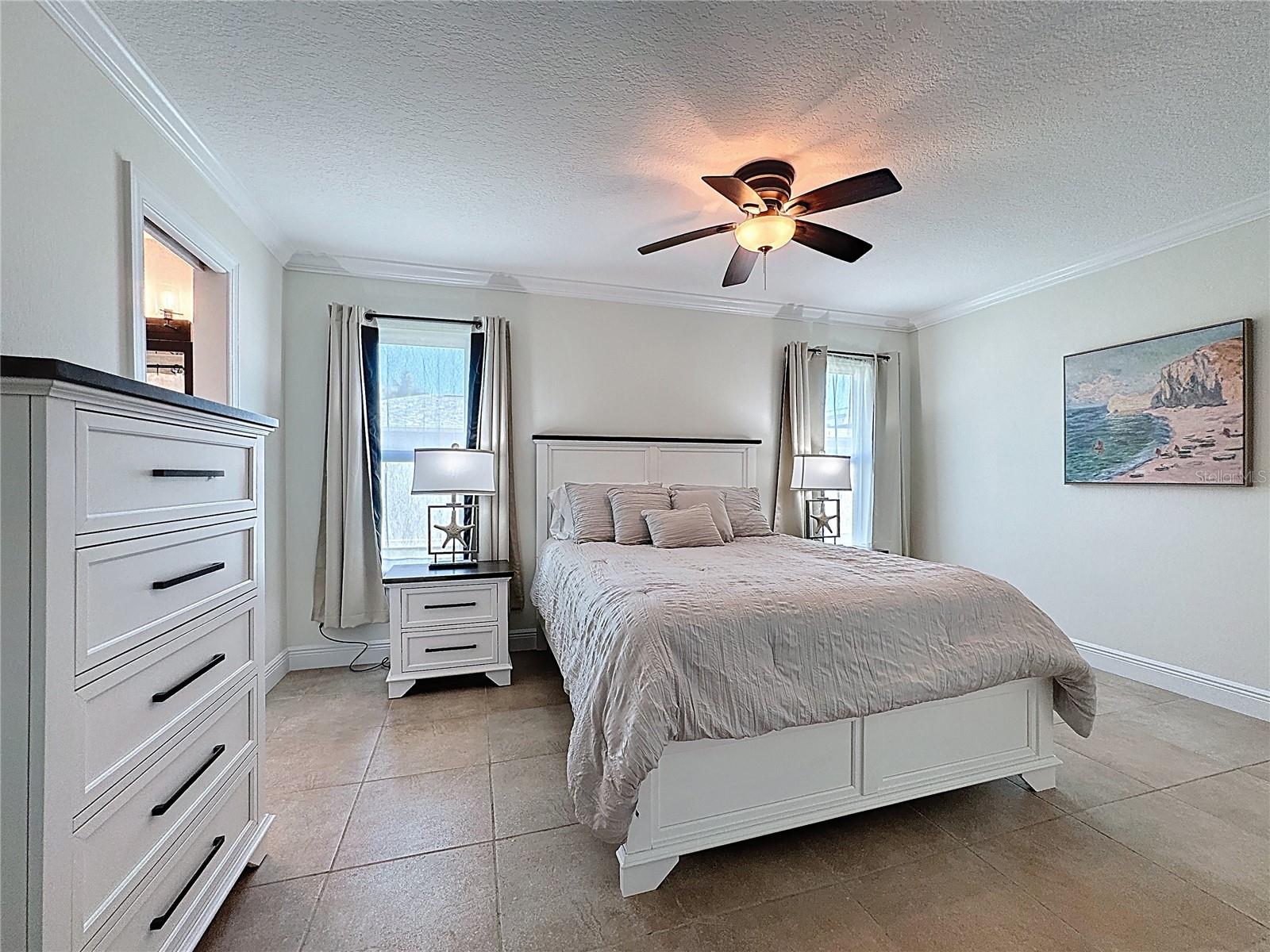 GOLDEN BEACH - Residential