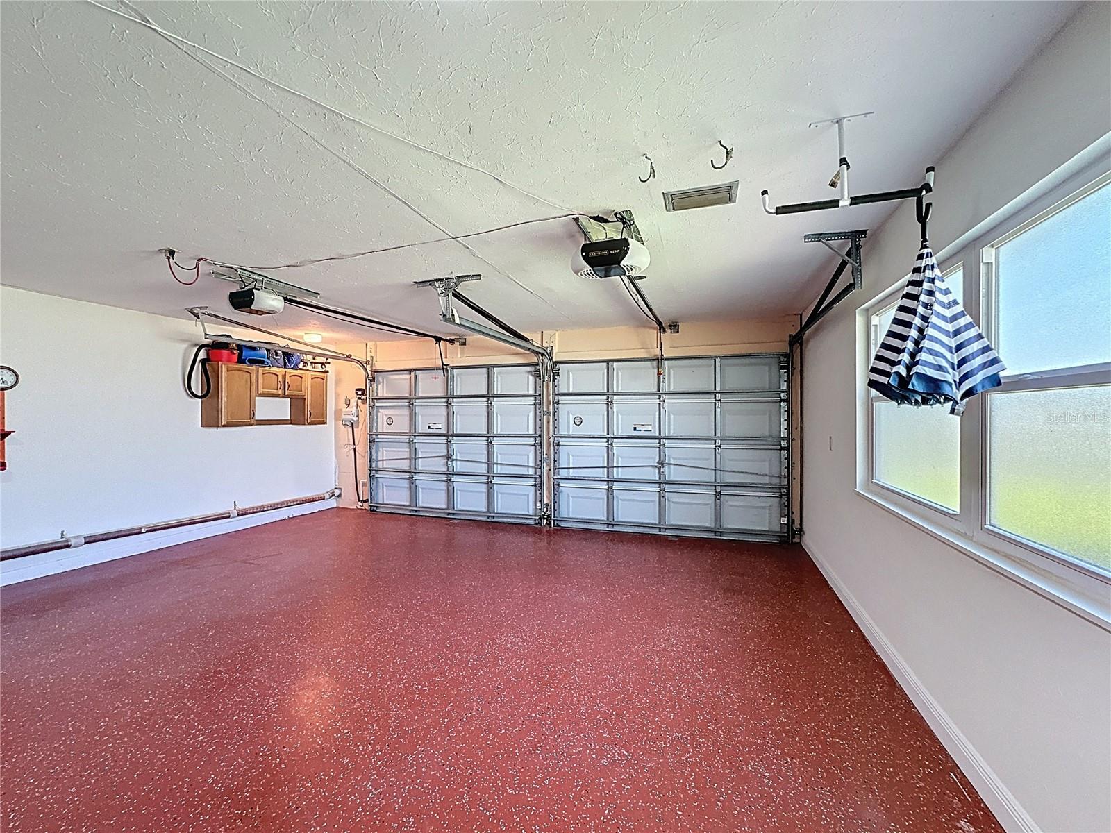 GOLDEN BEACH - Residential