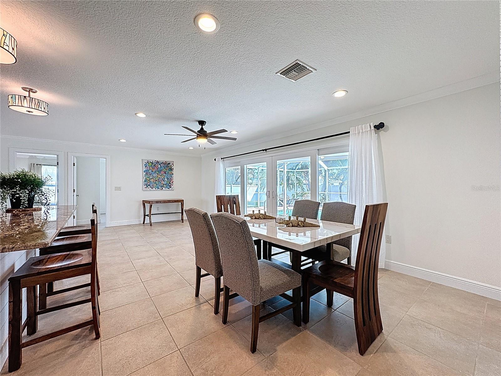 GOLDEN BEACH - Residential