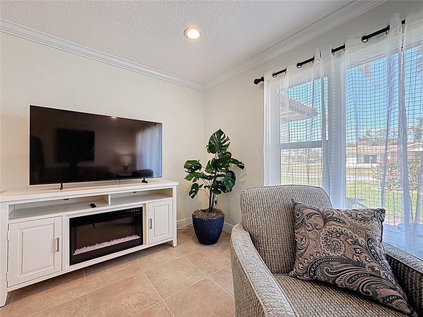 GOLDEN BEACH - Residential