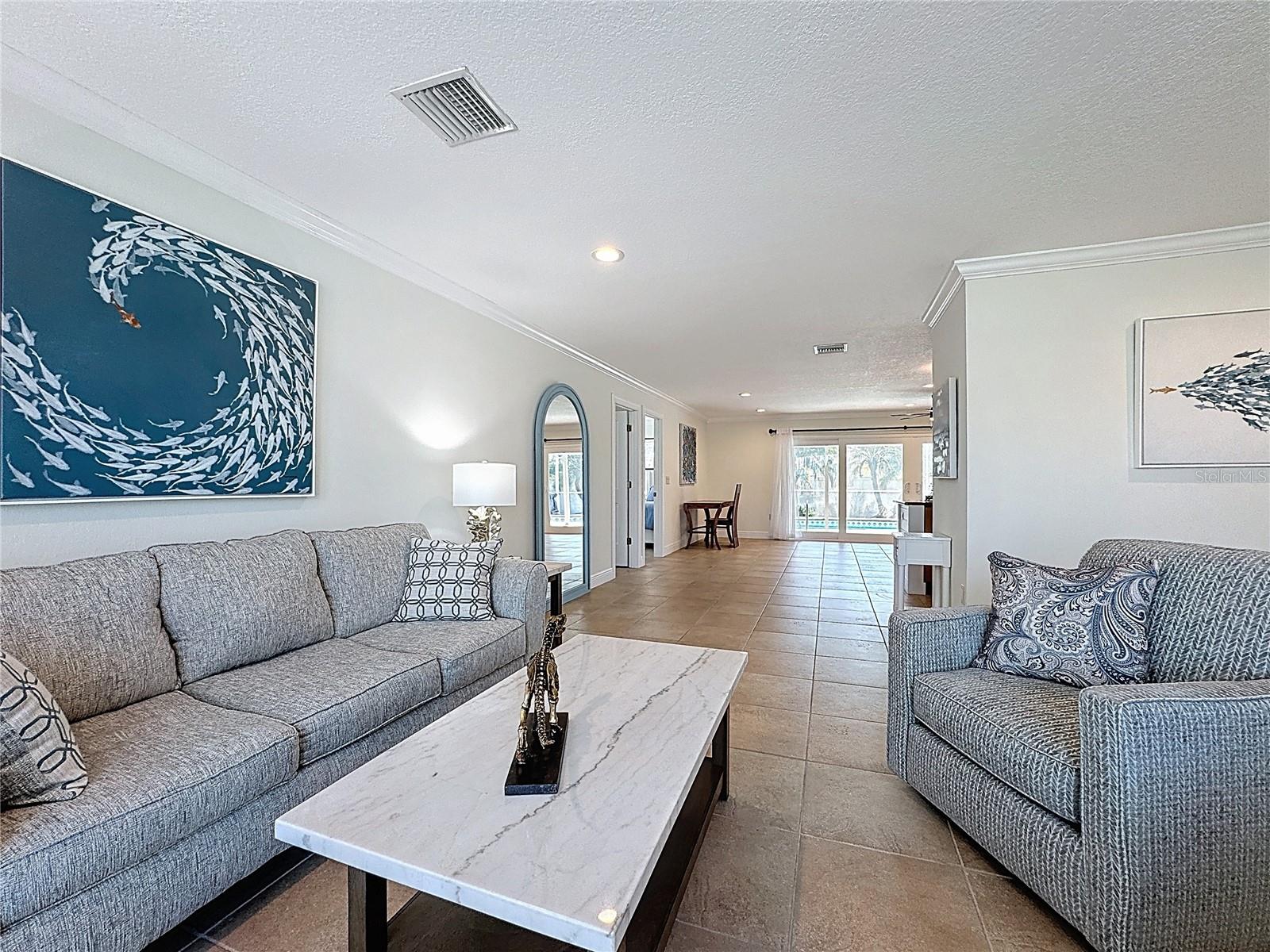 GOLDEN BEACH - Residential