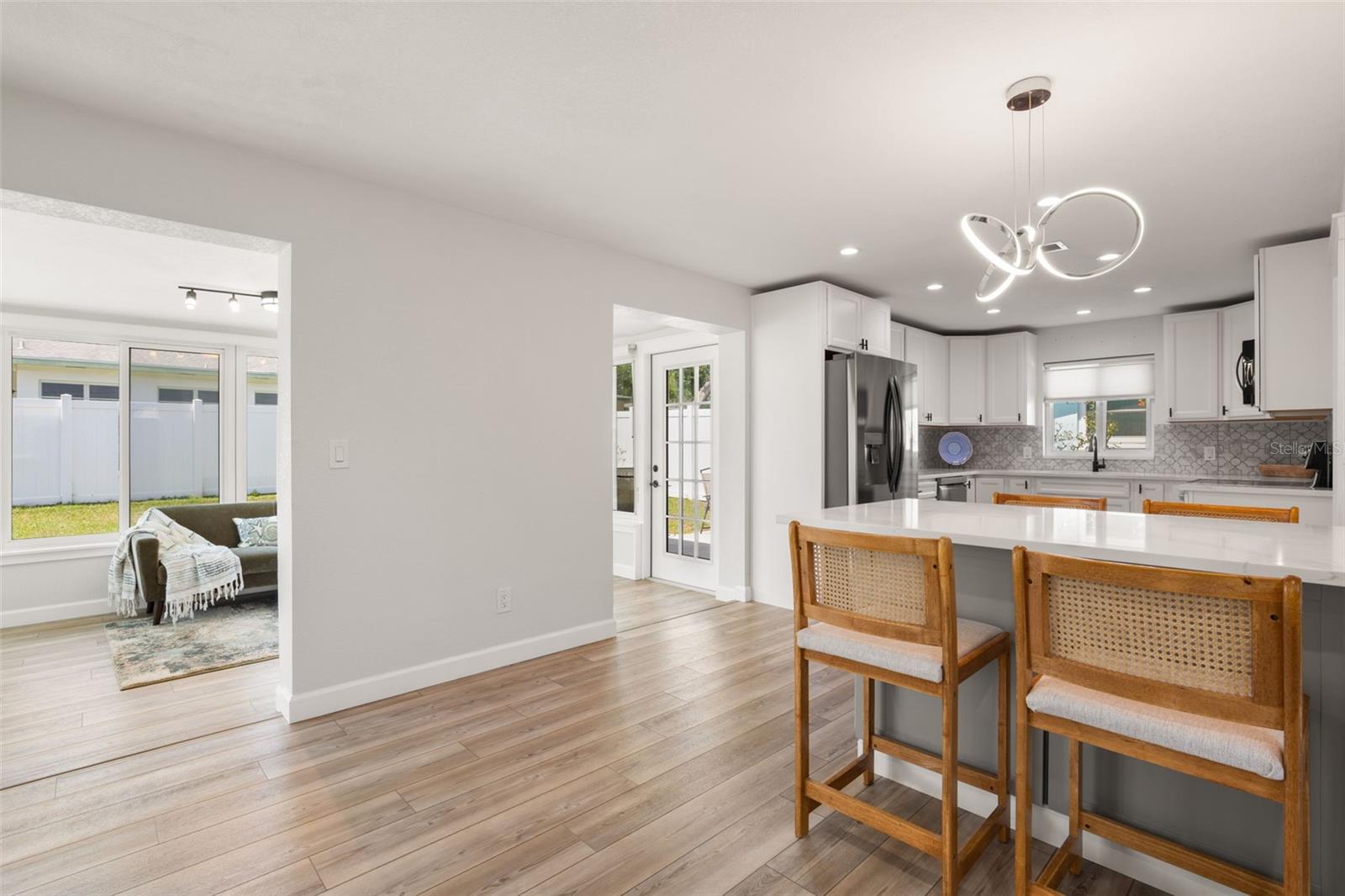 LARGO LAKE VILLAS - Residential