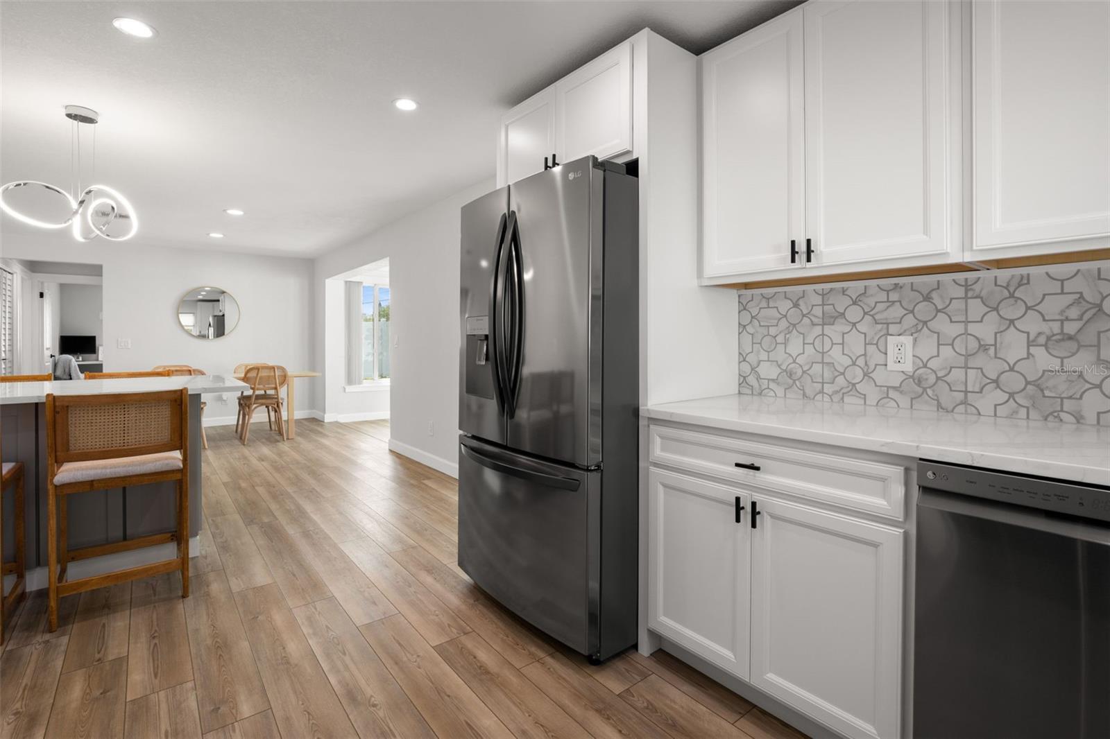 LARGO LAKE VILLAS - Residential