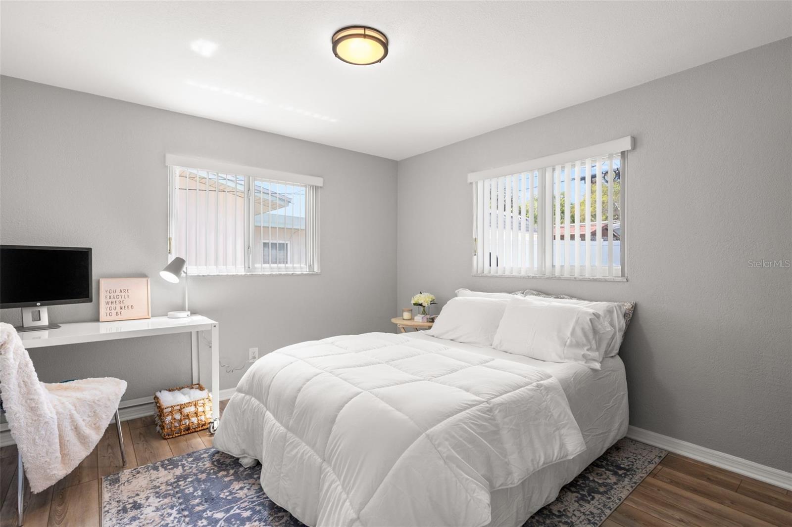 LARGO LAKE VILLAS - Residential