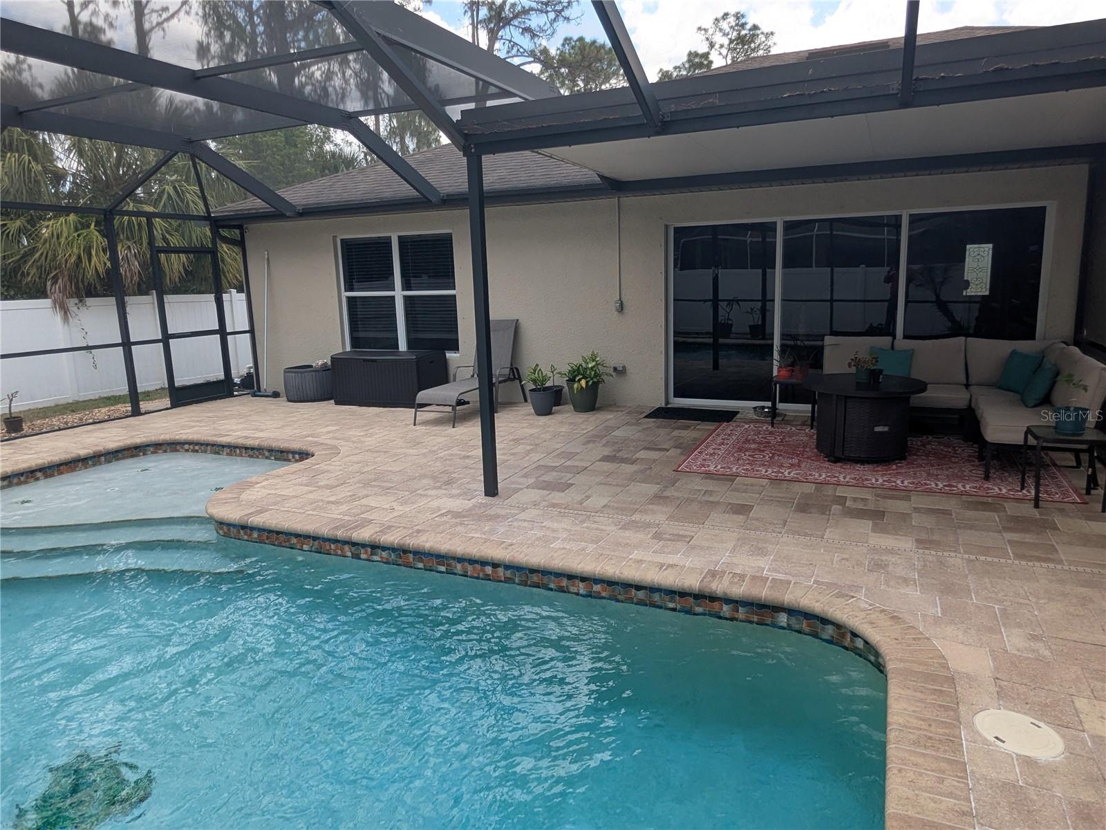 3021 TOLUCA TERRACE