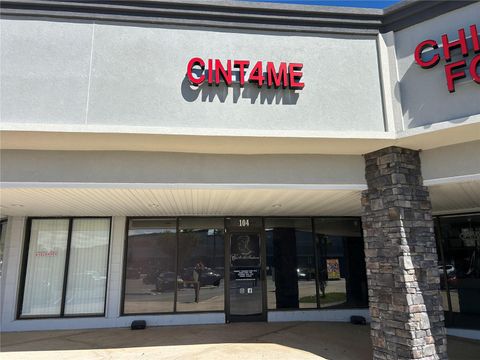 Photo of 2400 SW College Road #104, Ocala, FL 34471 (MLS # OM715370)