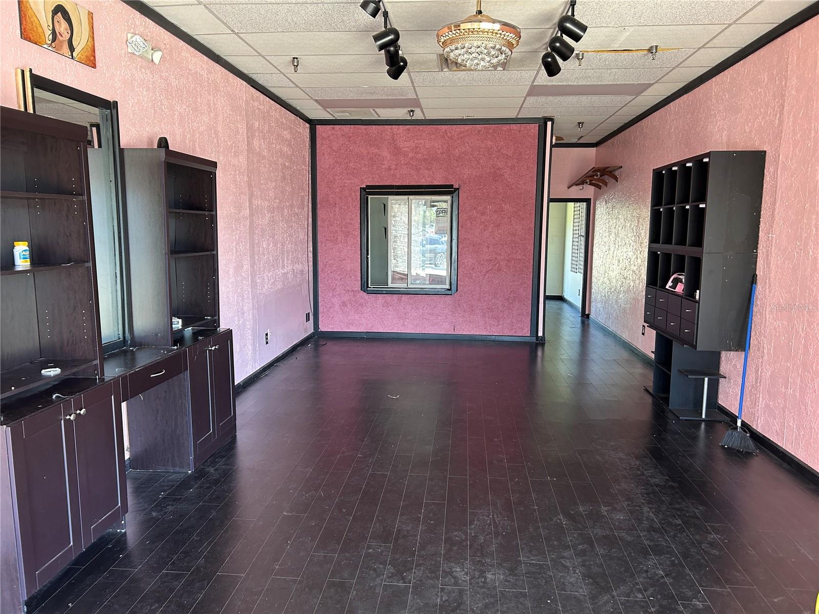 OCALA WEST SHOPPING CENTER - Commercial Lease