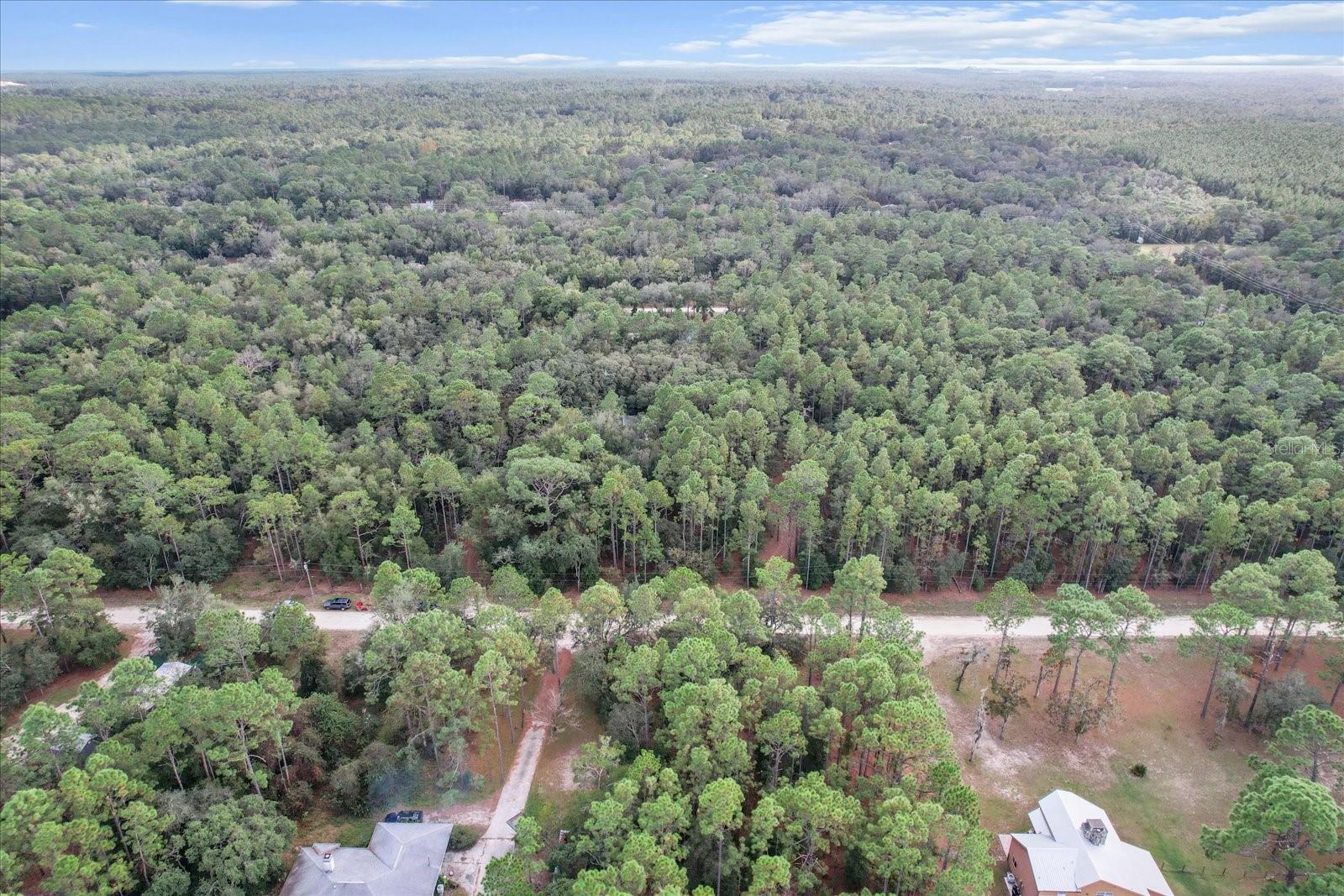 CRYSTAL HILLS MINI FARMS UN 3 - Residential