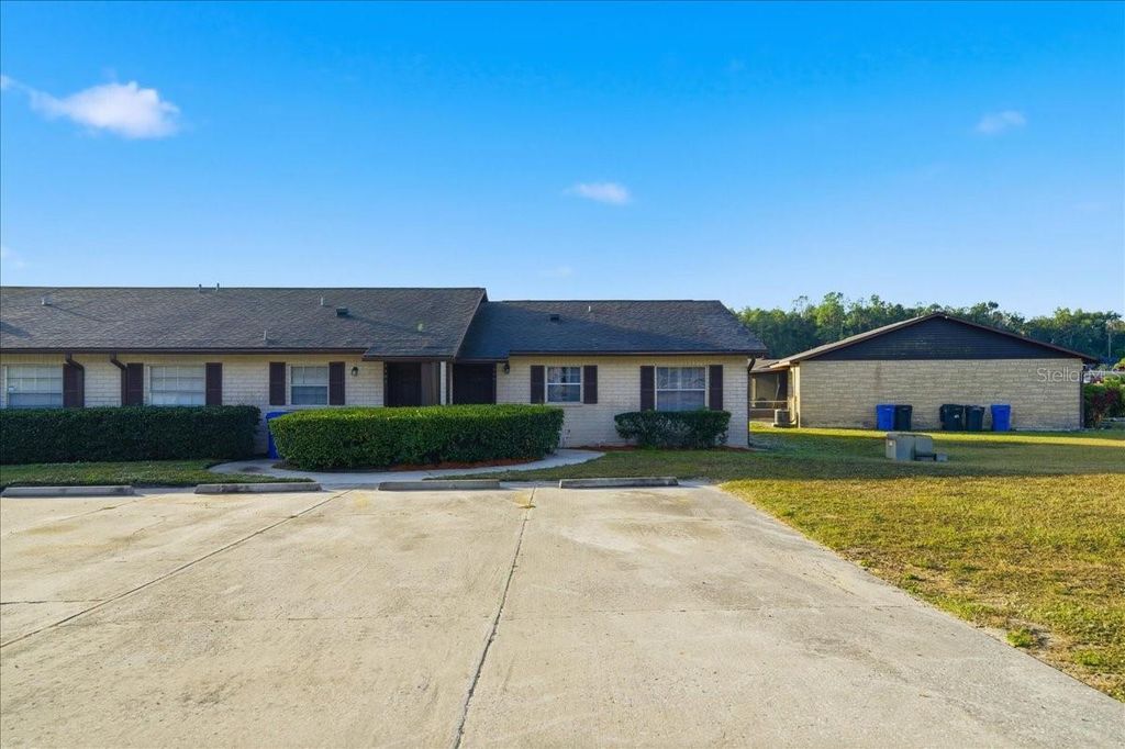 Photo of 9601 Eastfield Road, Thonotosassa, FL 33592 (MLS # TB8449372)