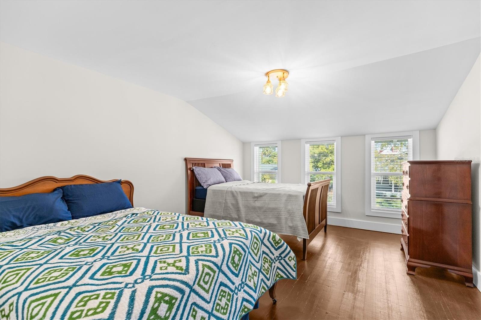 TARPON SPGS RESUB - Residential