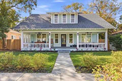 Photo of 418 E Orange Street, Tarpon Springs, FL 34689 (MLS # TB8484753)