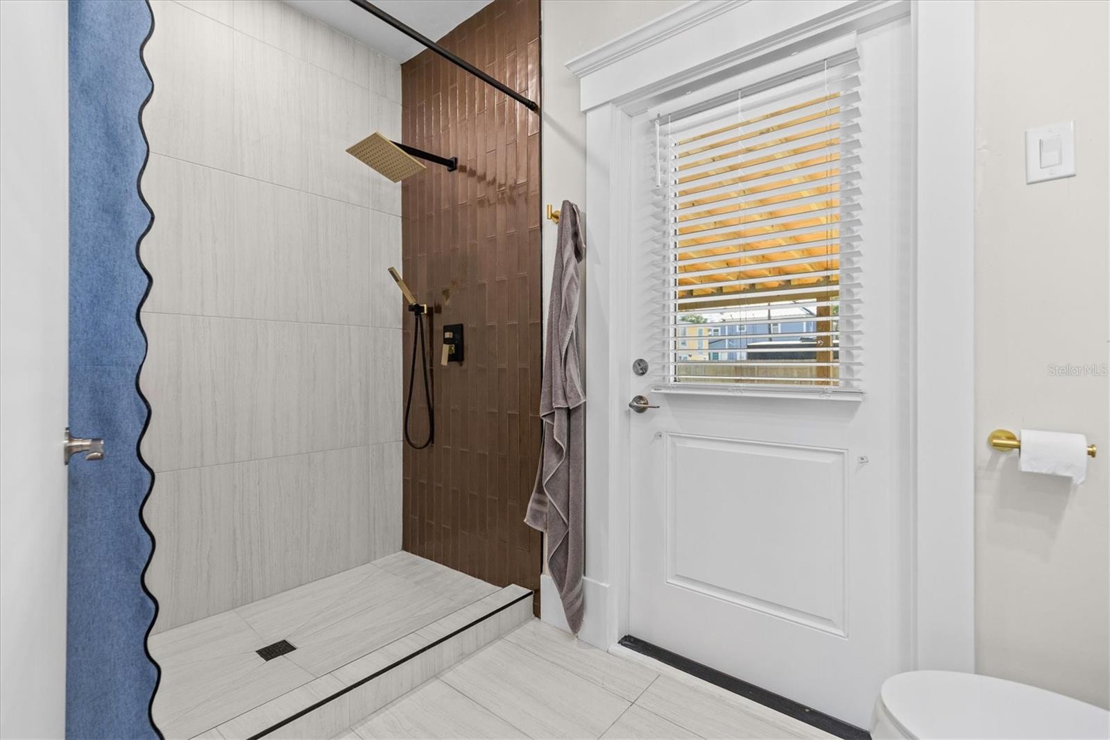 TARPON SPGS RESUB - Residential