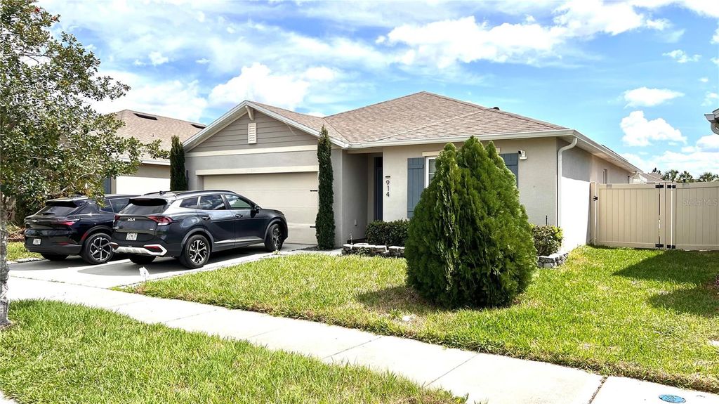 Photo of 914 Guadalupe Drive, Orange City, FL 32763 (MLS # V4947889)