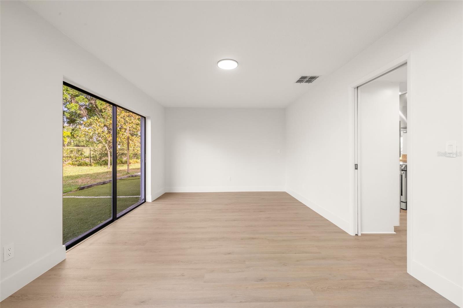 CLUBHOUSE ESTATES OF COUNTRYSIDE - Residential