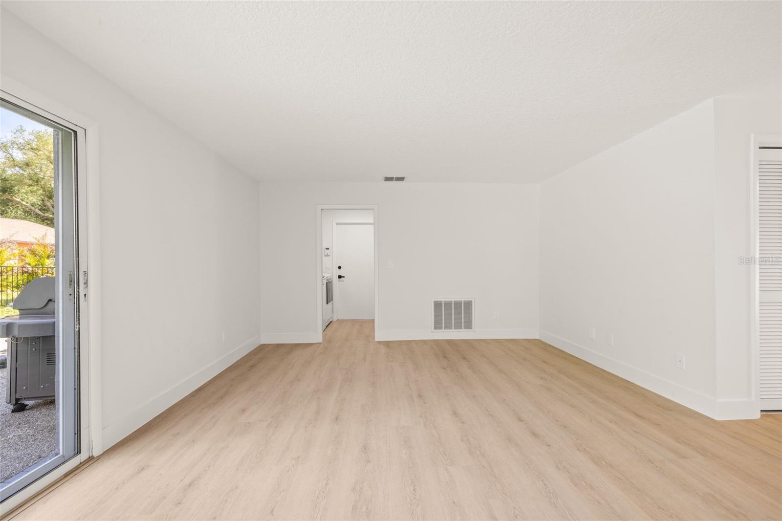 CLUBHOUSE ESTATES OF COUNTRYSIDE - Residential