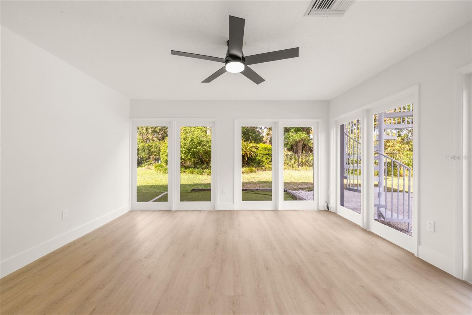 CLUBHOUSE ESTATES OF COUNTRYSIDE - Residential