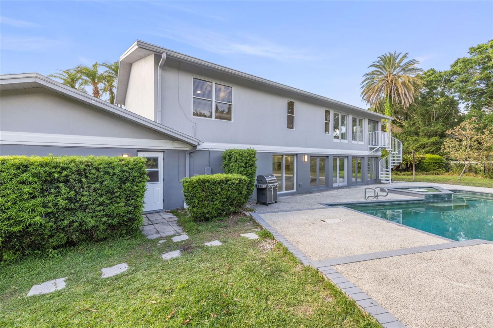 CLUBHOUSE ESTATES OF COUNTRYSIDE - Residential