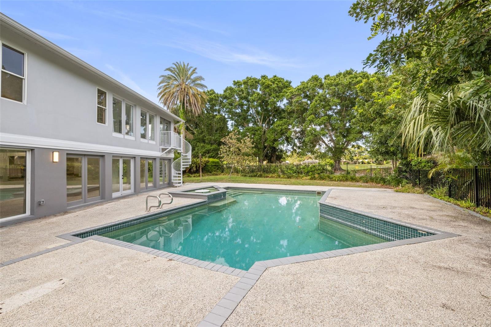 CLUBHOUSE ESTATES OF COUNTRYSIDE - Residential