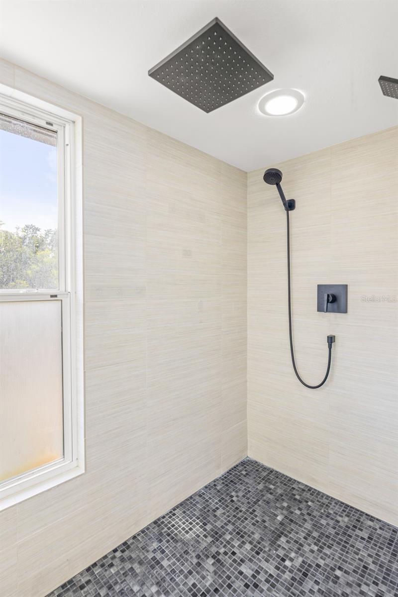 CLUBHOUSE ESTATES OF COUNTRYSIDE - Residential