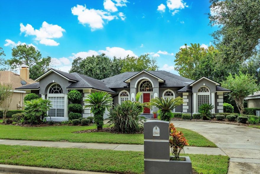 Welcome to the highly desirable Huntington neighborhood in Oviedo. This spacious one-story residence features 4 bedrooms, With an office/5th bedroom flex space with a closet and 3 full baths, A sparkling pool, perfect for Florida living. With soaring high ceilings, an open split-bedroom floor plan, and natural light throughout, the home feels both inviting and functional. A large kitchen and multiple living and dining spaces make entertaining effortless, while the private outdoor retreat with screened pool area provides year-round enjoyment. Home has been freshly painted on the interior. 



Located in a sought-after community with top-rated schools and convenient access to shopping, dining, and major roadways, this home offers both comfort and lifestyle.
