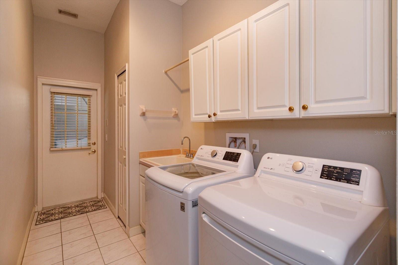 HUNTINGTON PH 2 - Residential