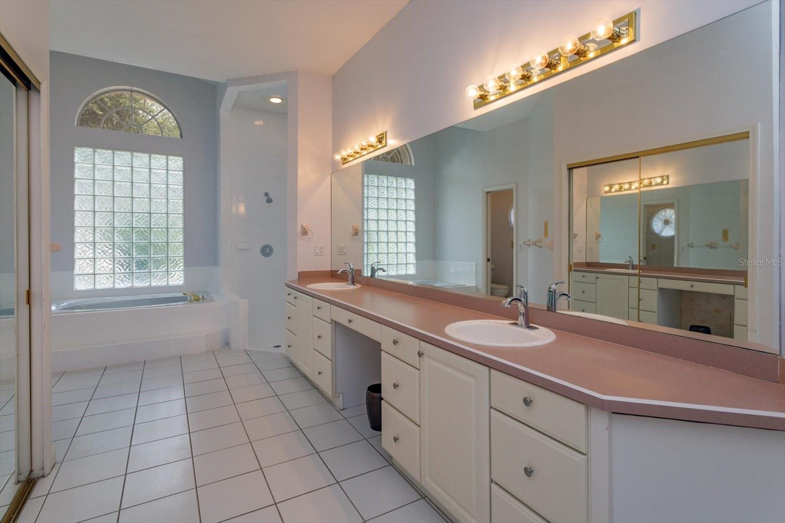 HUNTINGTON PH 2 - Residential