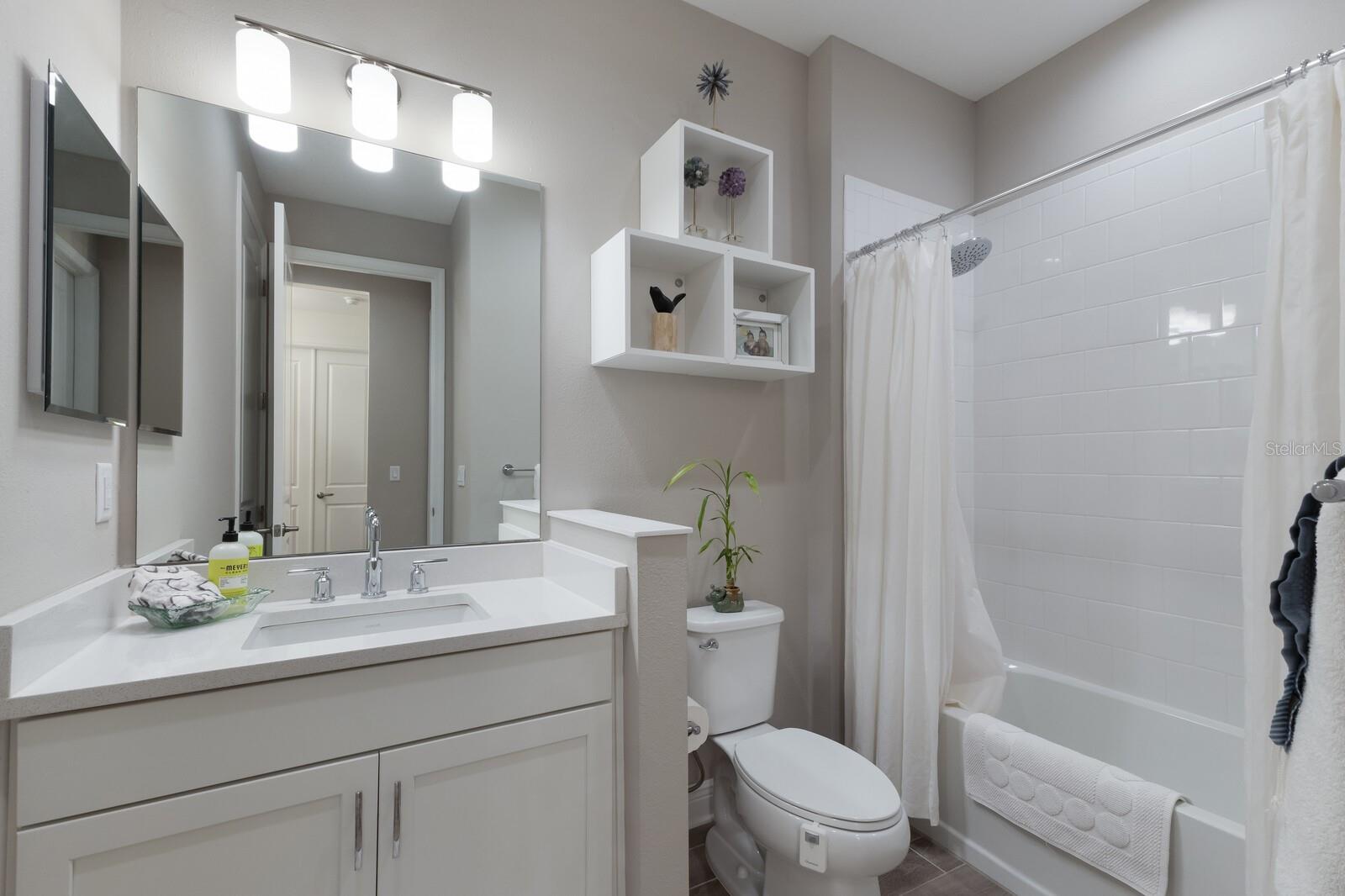 WINDWARD/LAKEWOOD RANCH PH 1 - Residential Lease