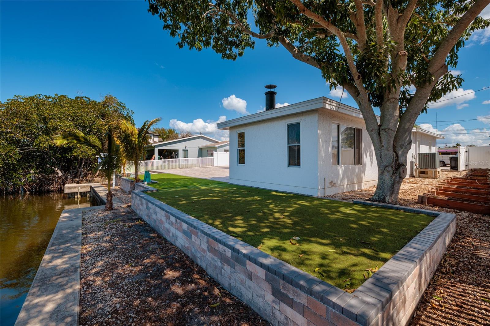 SUN PLAZA ISLES SEC 3 - Residential