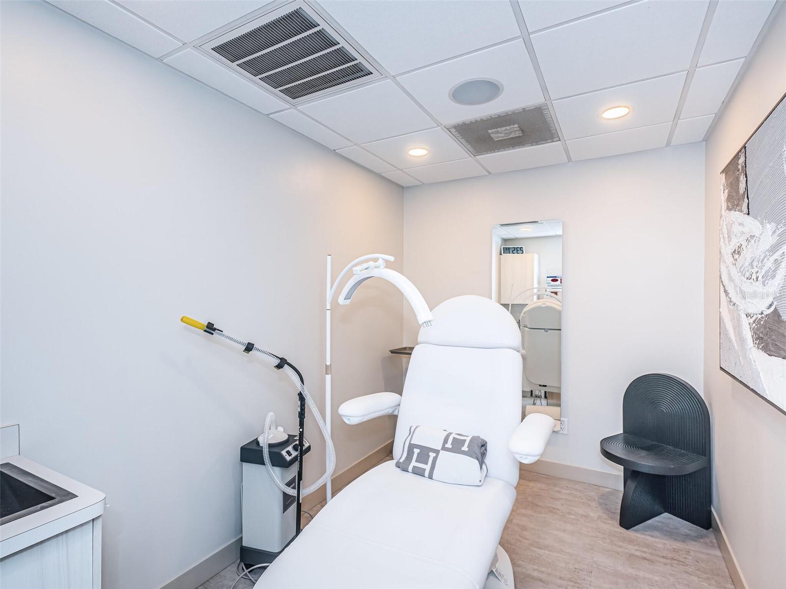 COLLINS ARMENIA PARK - Commercial Sale