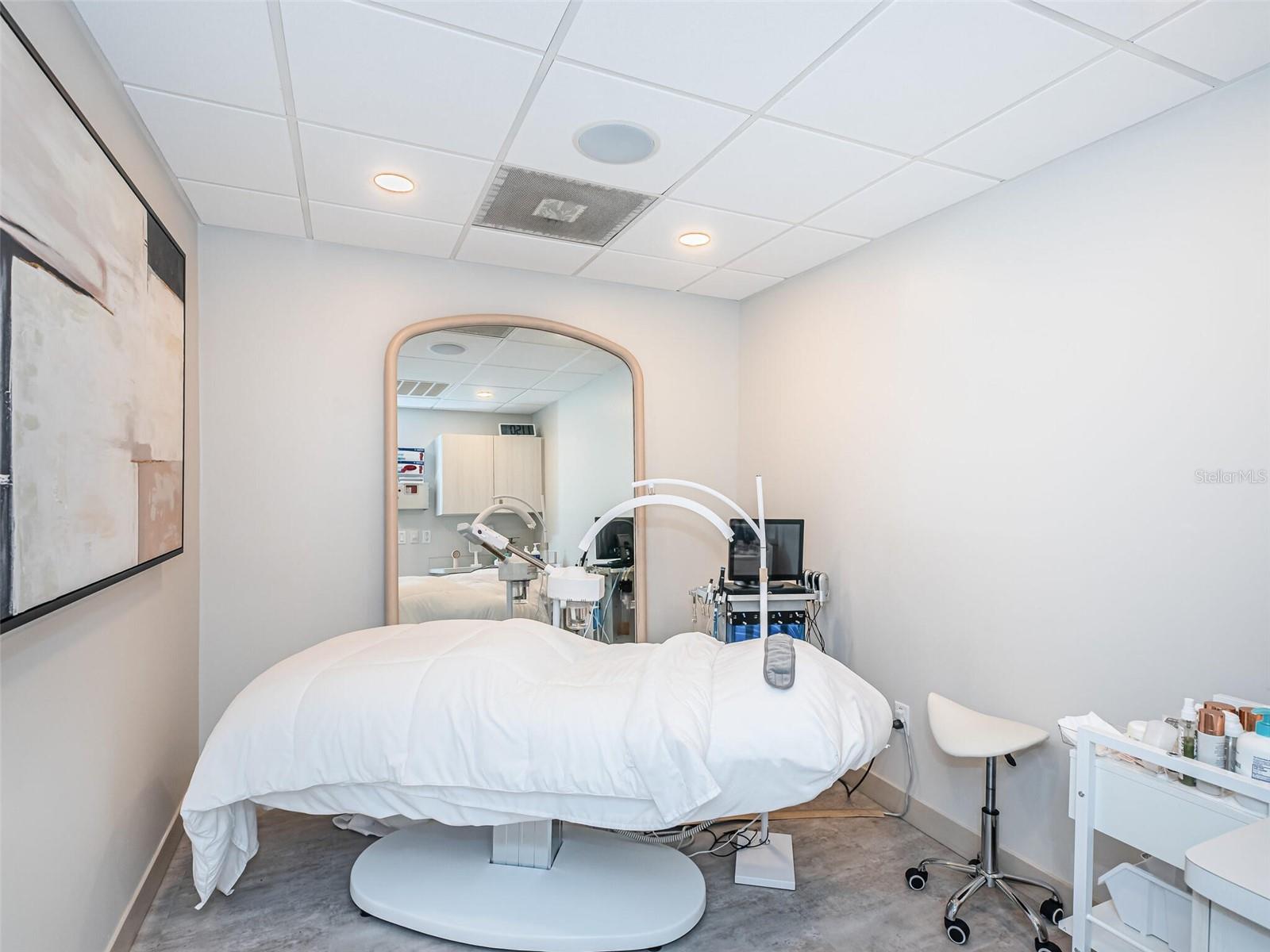 COLLINS ARMENIA PARK - Commercial Sale