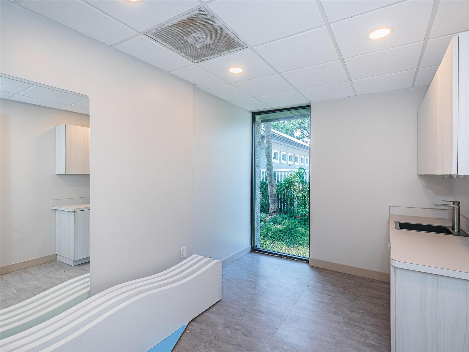 COLLINS ARMENIA PARK - Commercial Sale