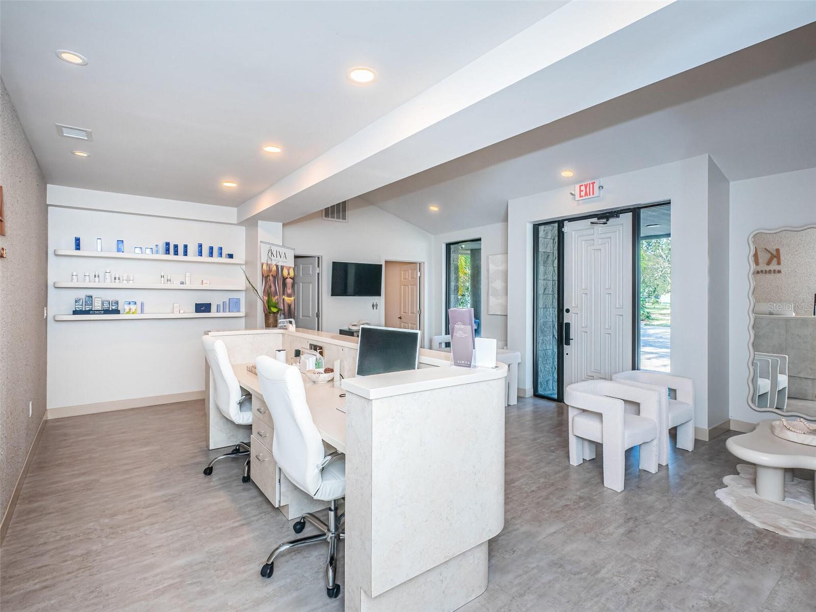 COLLINS ARMENIA PARK - Commercial Sale