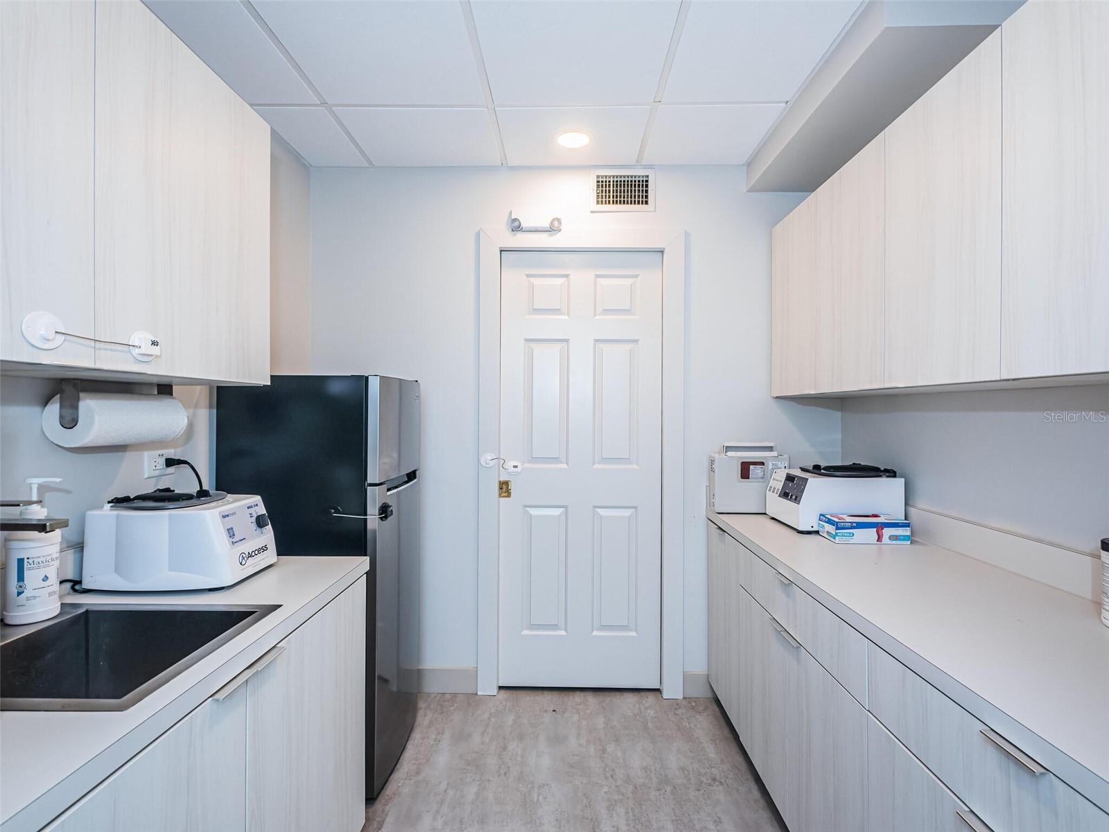 COLLINS ARMENIA PARK - Commercial Sale