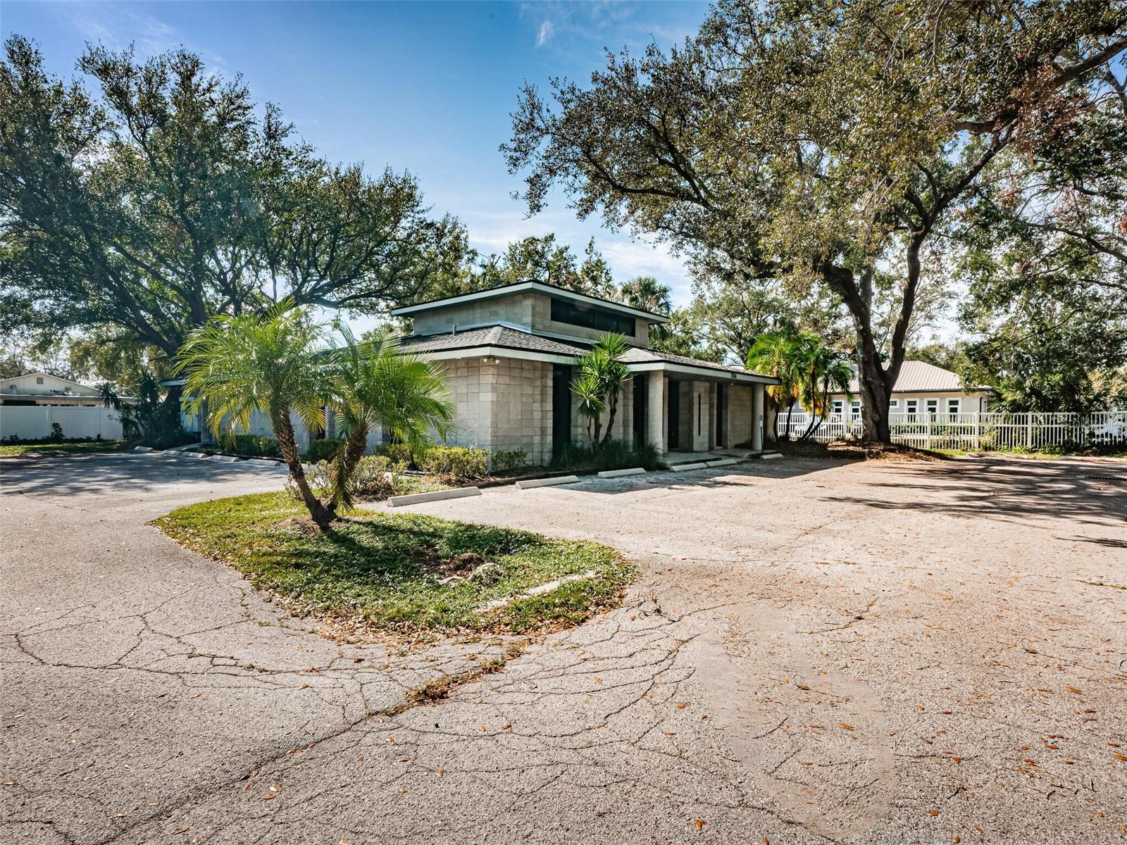 COLLINS ARMENIA PARK - Commercial Sale