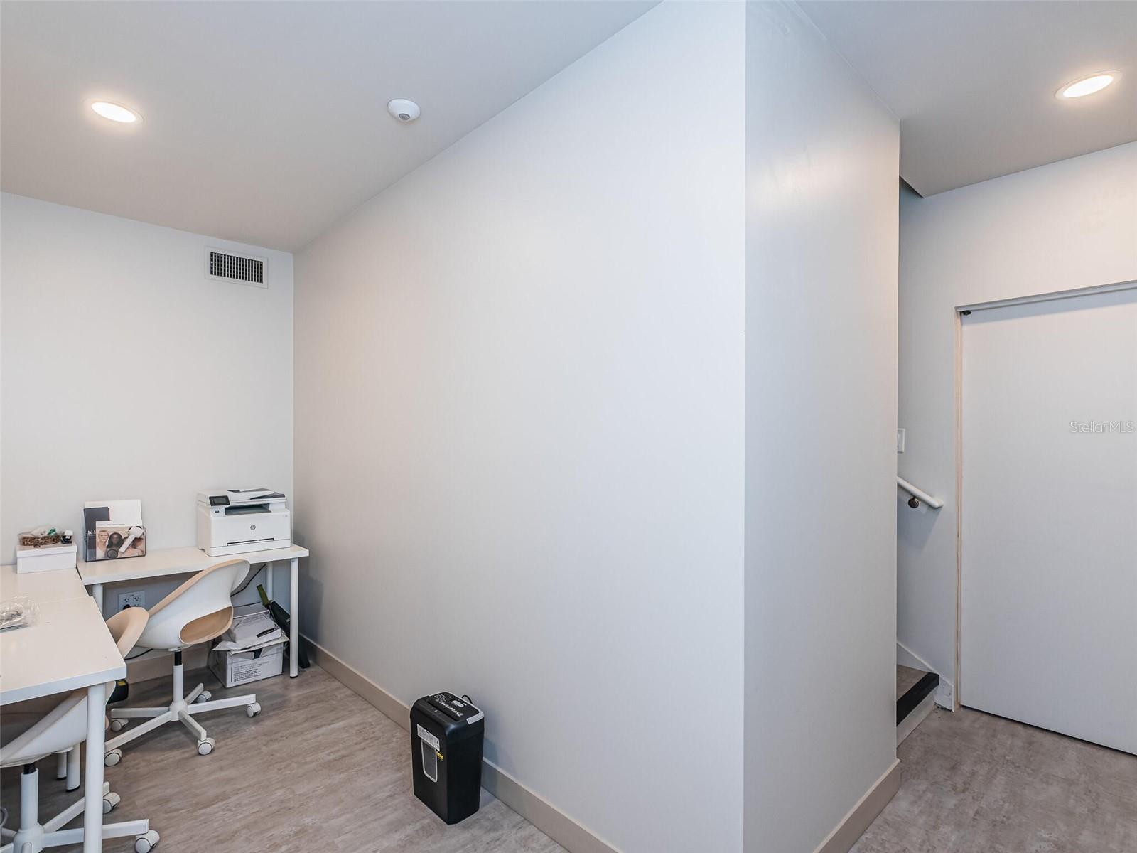 COLLINS ARMENIA PARK - Commercial Sale