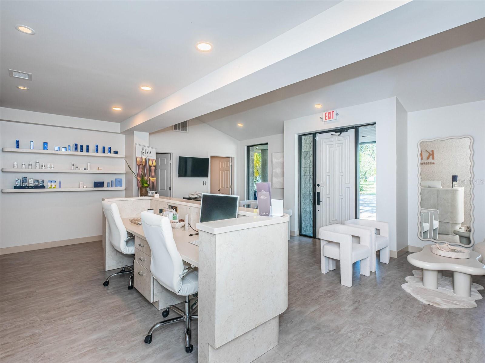 COLLINS ARMENIA PARK - Commercial Sale