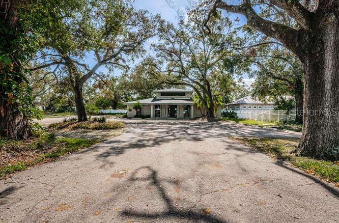 COLLINS ARMENIA PARK - Commercial Sale