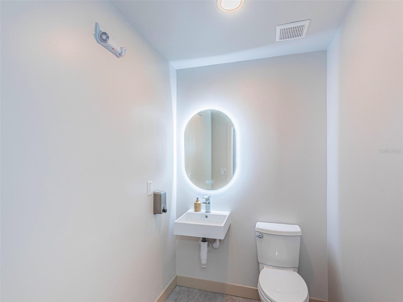 COLLINS ARMENIA PARK - Commercial Sale