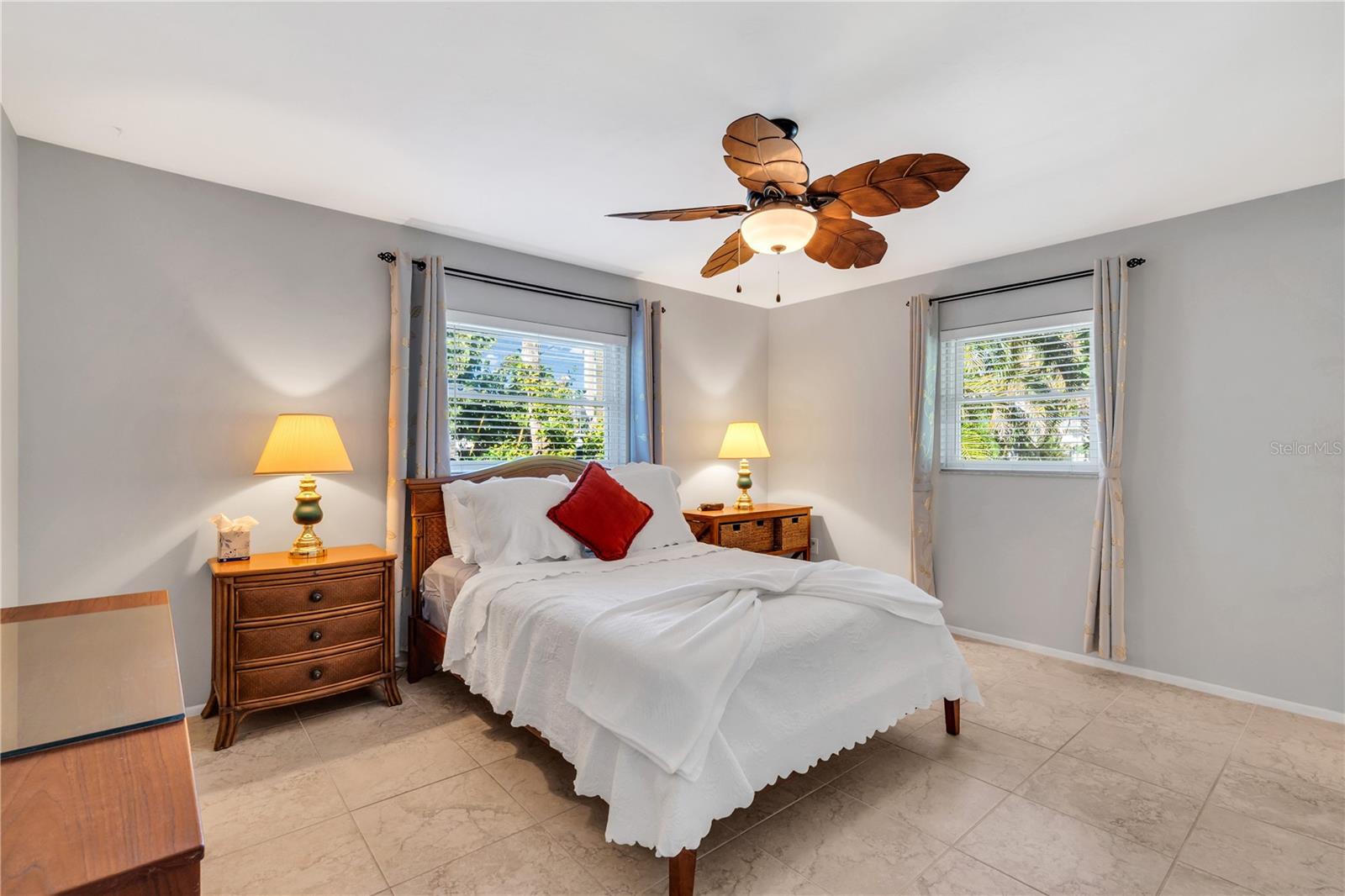 DESOTO TERRACE - Residential Lease