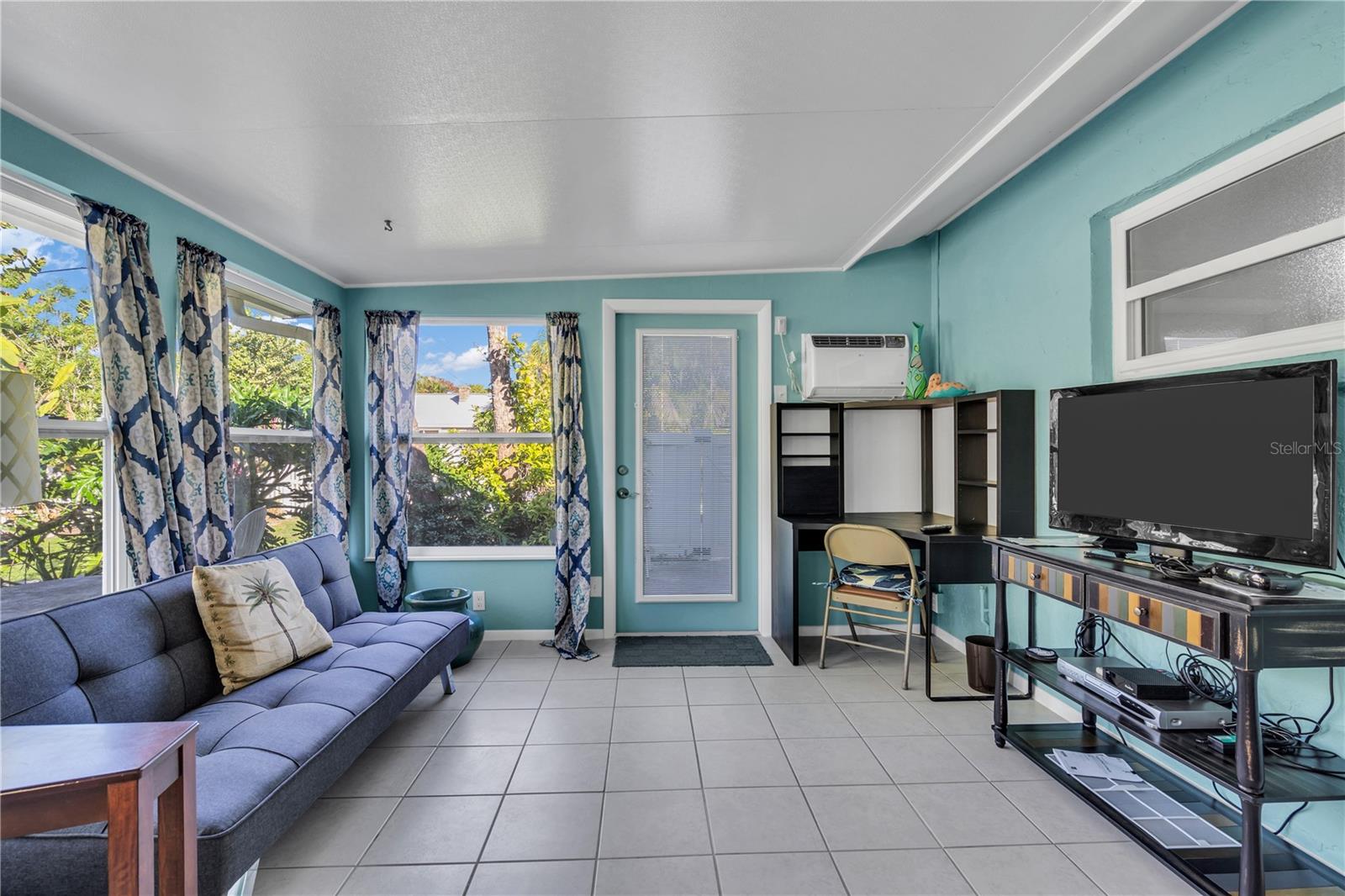 DESOTO TERRACE - Residential Lease