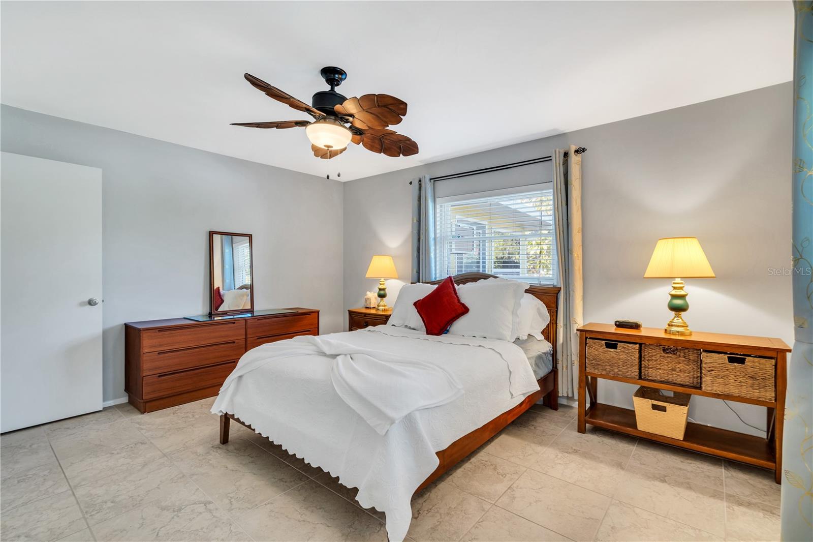 DESOTO TERRACE - Residential Lease