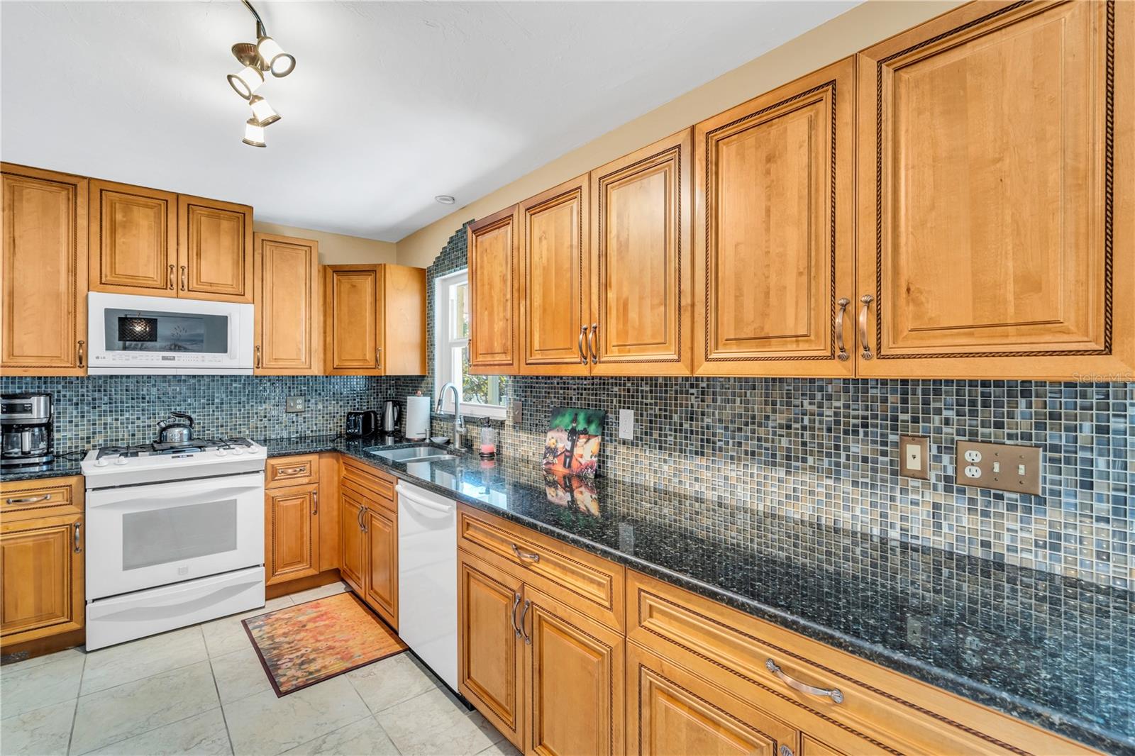 DESOTO TERRACE - Residential Lease