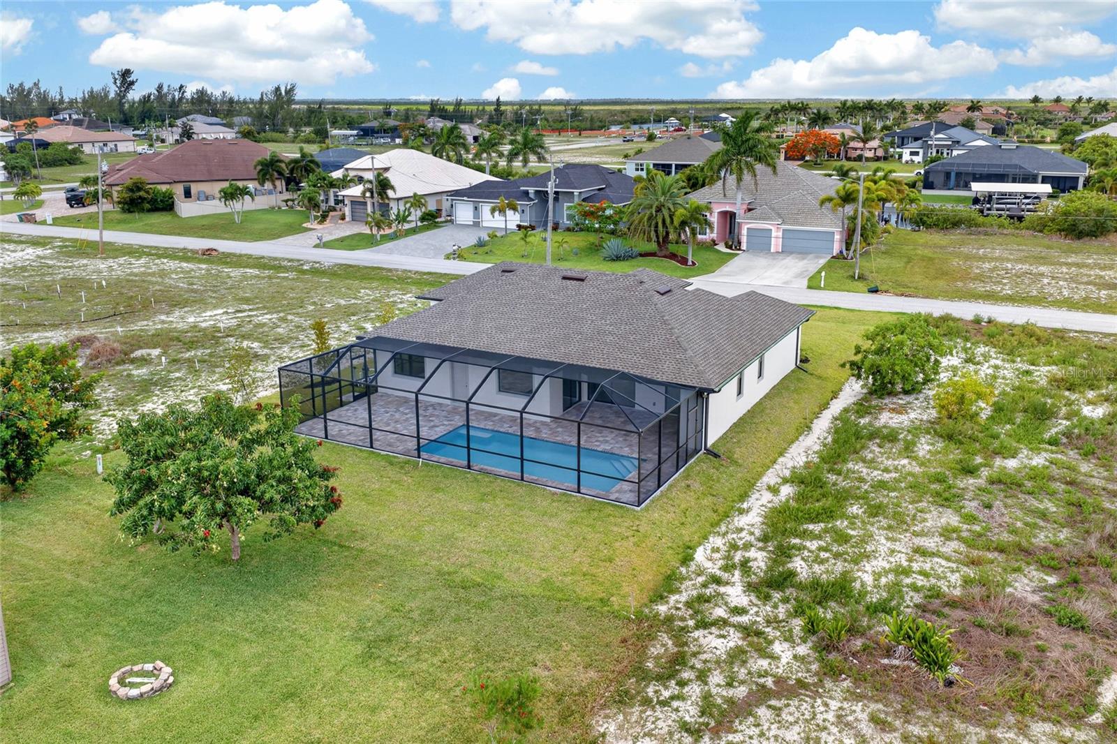 CAPE CORAL - Residential