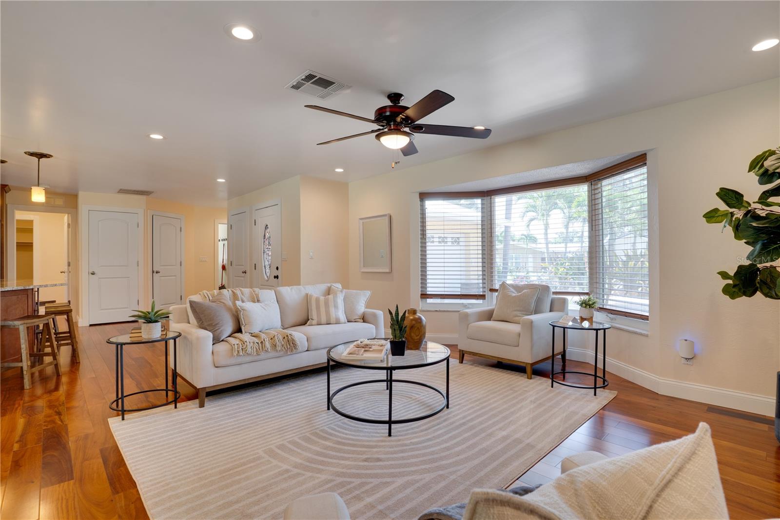 SEMINOLE HILLS - Residential